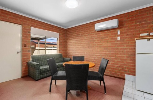 Melville Apartment | Edithburgh Seaside Motel