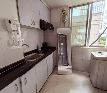 Haicheng District Apartment | Ek民宿