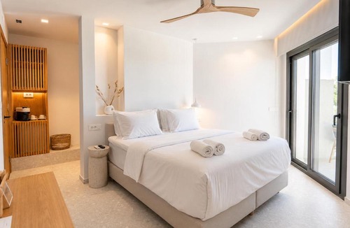 Plomari Bed & Breakfast | enplomare
