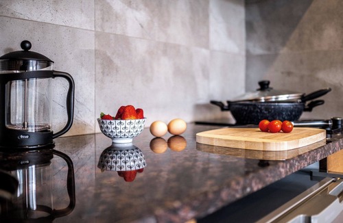 Coles Bay Apartment | Freycinet Stone Studio 8 - Freycinet Holiday Houses