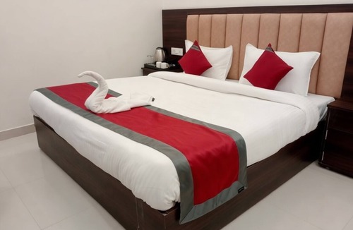 Mohanlalganj Resort | Gaura Resort