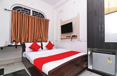 Kolkata Hotel | Goroomgo Manurama Ruby Kolkata