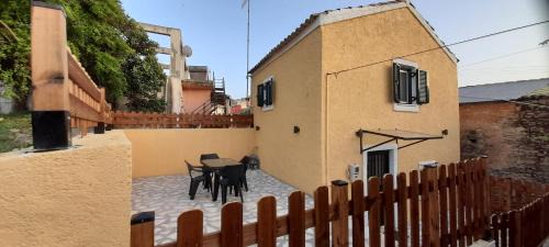 Aleimmatades House | Helen's little villa
