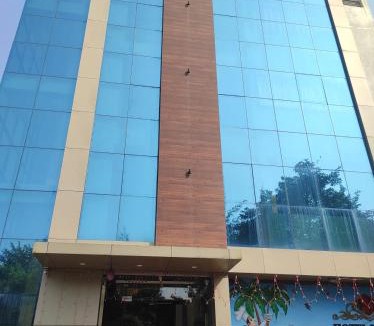 Ganpatipule Hotel | Hotel Deepak Executive, Ganpatipule