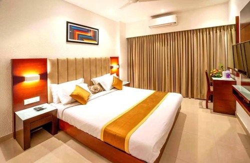 Kulanada Hotel | Hotel Hills Park Pathanamthitta