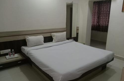 Junagadh Hotel | Hotel Paras