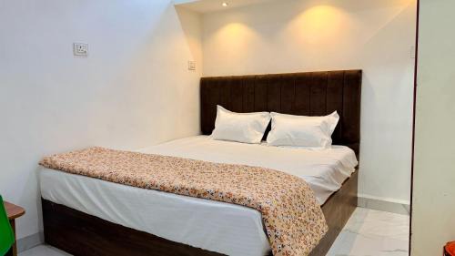 Indore Hotel | Hotel Shrashti