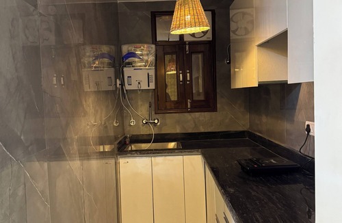 Sainik Farm Apartment | Indat