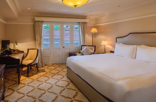 Huaihai Road Commercial Area Hotel | InterContinental Shanghai Ruijin by IHG