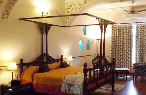 Bani Park Hotel | Jas Vilas
