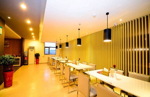 Jingxiu District Hotel | Jinjiang Inn