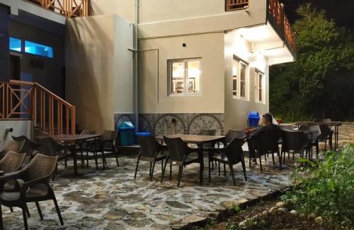 Lansdowne House | Kafal Gates