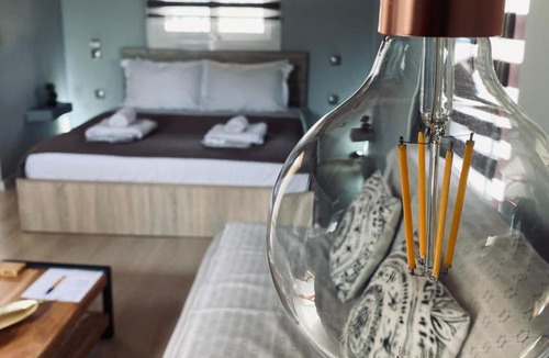 Agioi Anargyroi-Kamatero Apartment | Keskos Luxury Apartment