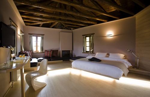Kipoi Hotel | Kipi Suites