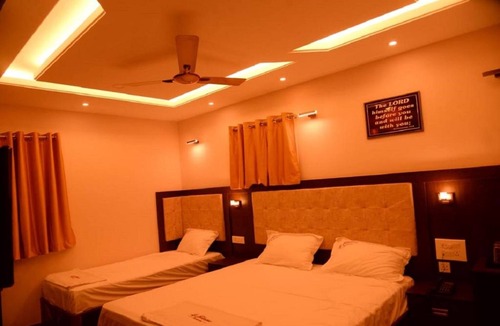 East Tambaram Hotel | Le Emerald Residency