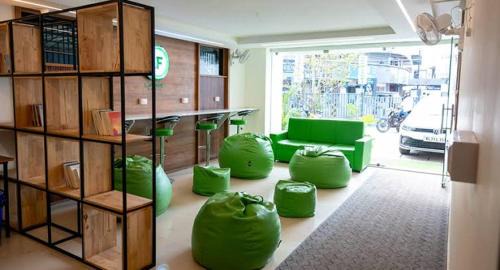 Kozhikode Hotel | LF Easybeds