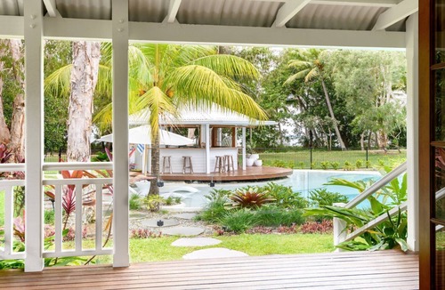 Kewarra Beach House | Luxury Beachfront Home | Cairns Northern Beaches