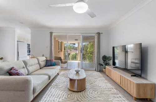 Sutherland Apartment | Luxury Private Top Floor Apartment Sutherland, Australia