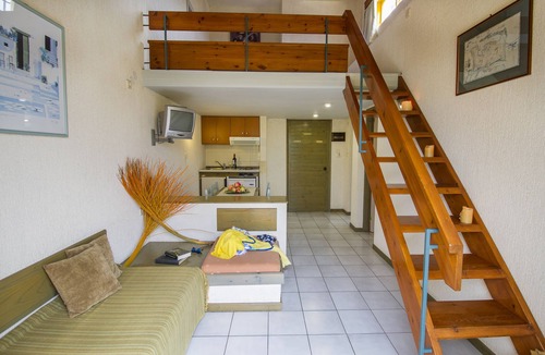 Tavronitis Apartment | Lycasti Maisonettes