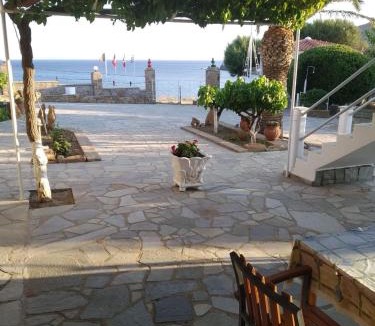 Myrina Apartment | Mabella Beach