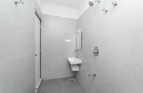 Periamet Hotel | Mathi Residency