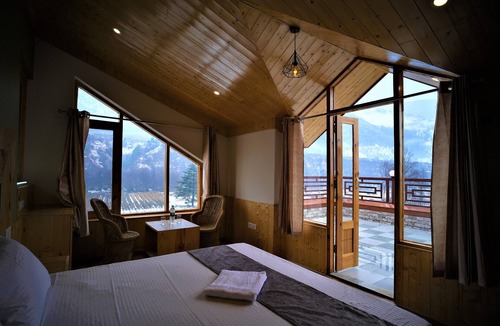 Manali House | Mountainshack Riverside Stay & Cafe