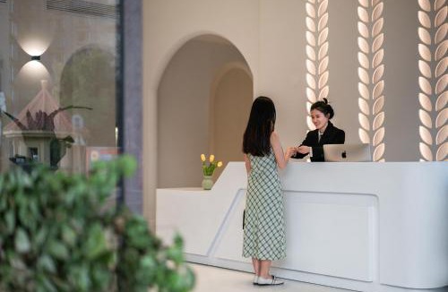 Baiyun District Hotel | OT Villa