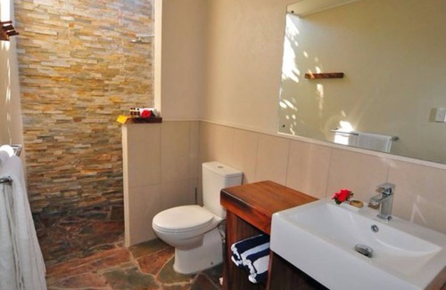 Naukacuvu Island Resort | Paradise Cove Resort