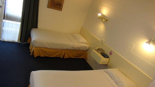 Kew Hotel | Pathfinder Motel