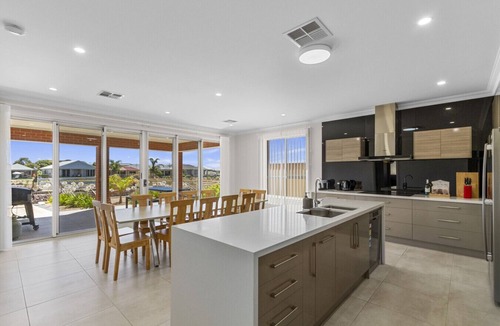 Wallaroo House | Pommern Waters - Spacious Wallaroo Marina Frontage