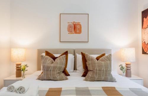 Prahran House | Prahran Timeless & Modern Haven - Central Location