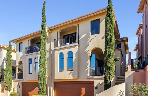 Dawesville House | Pyramids Hideaway – Pool, Beach & Golf Course
