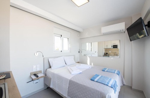 Varkiza Apartment | RoofTop Sea View Cabin