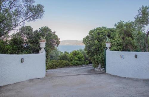Imathia Region House | Seafront Paradise