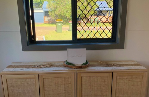 Manning Point House | Short walk from beaches and Club Manning Bowling Club