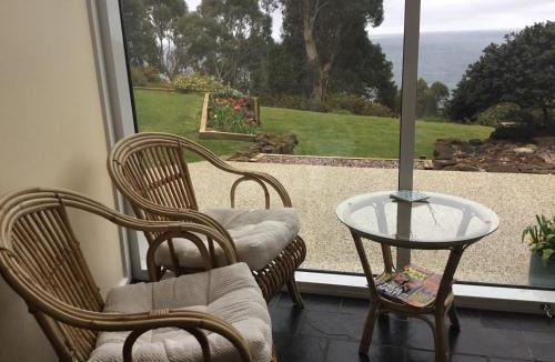 Table Cape House | Skyescape on Northshore Queen Bedroom