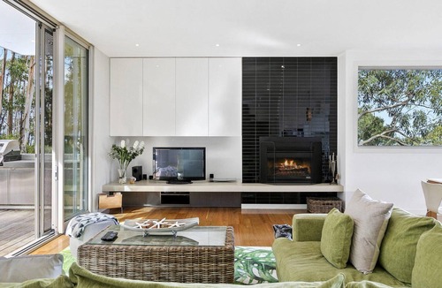 Lorne House | Skyline - Serenity, Space And Free Wi-Fi