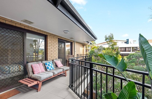 Auchenflower Apartment | Spacious & Comfy 2 Bed/2 Bath/2 Car Apartment in Auchenflower