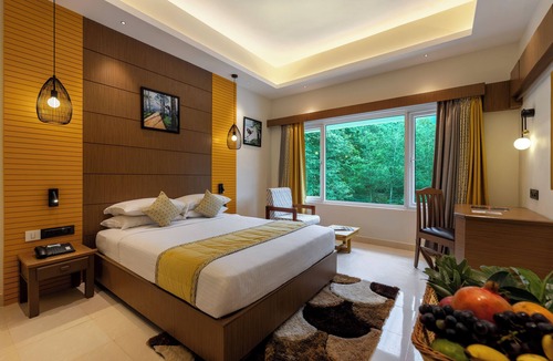 Chinnakanal Hotel | Sterling Munnar