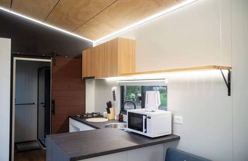 Canoelands House | The Lorikeet Tiny Home with Stunning Views