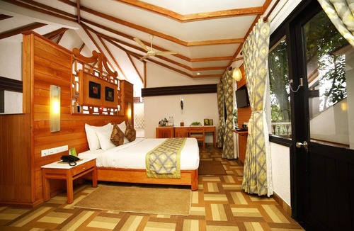 Munnar Hotel | The Tall Trees Munnar