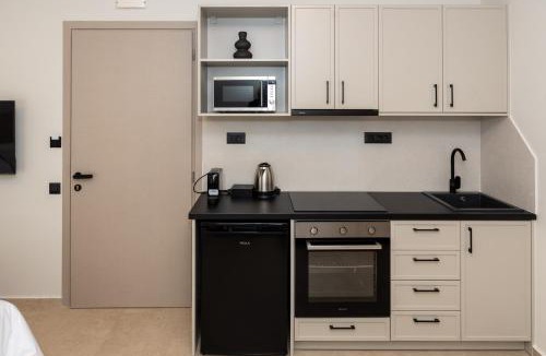Chios Town Apartment | Tokyo Studios