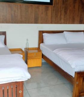 Thankamony part Bed & Breakfast | Vaango Cottages