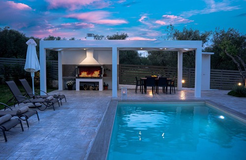 Neromilos Villa | Valeria Private Villa