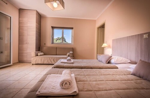 Zakynthos Town Hotel | Varres Hotel