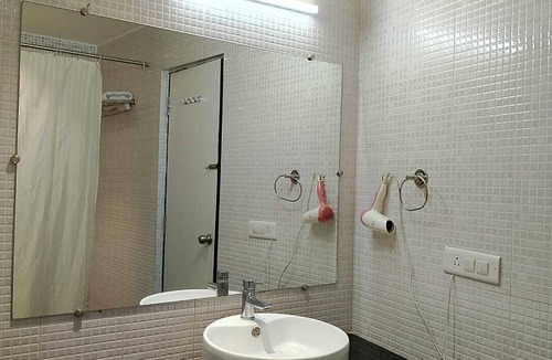 Chas Hotel | VEENA REGENCY