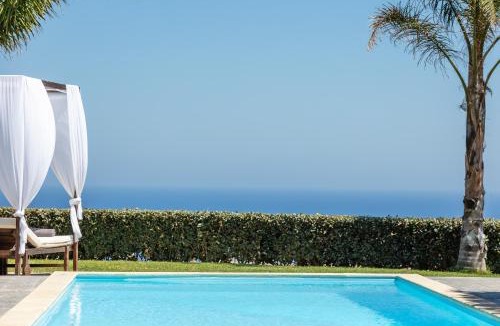 Tria Monastiria Villa | Villa Argento