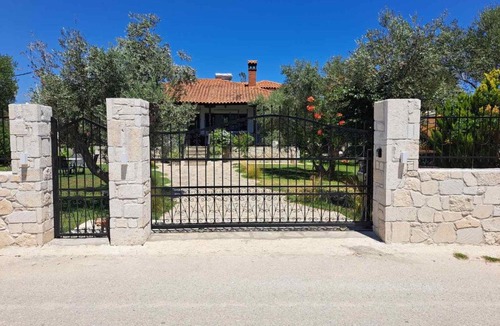 Ormos Panagias House | Villa Joy