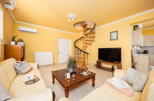 Lefkimmi Villa | Villa Spartera - Five Bedroom Villa, Sleeps 10