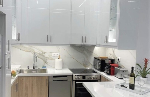 Glyfada Condo | Waterfront Condo Glyfada